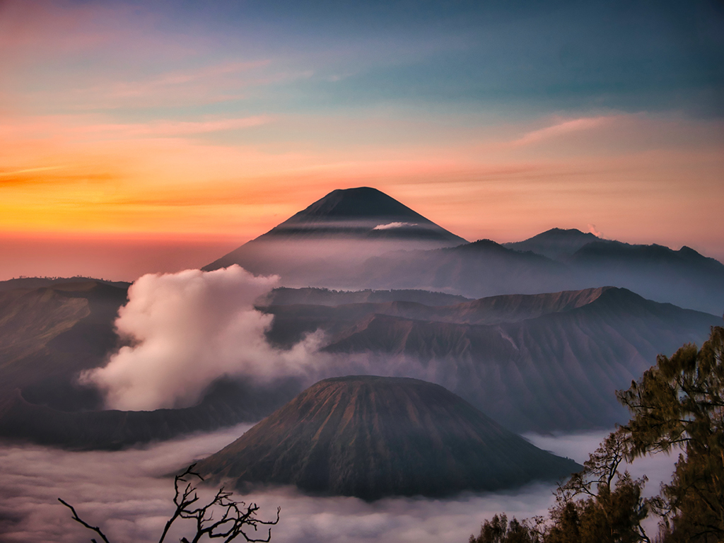 Photo_by_Fajruddin_Mudzakkir_on_Unsplash.jpg