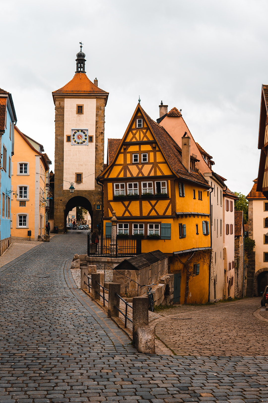 Izlet_v_Rothenburg_-_Trip_to_Rothenburg_-_Photo_by_Tobias_Reich_on_Unsplash.jpg