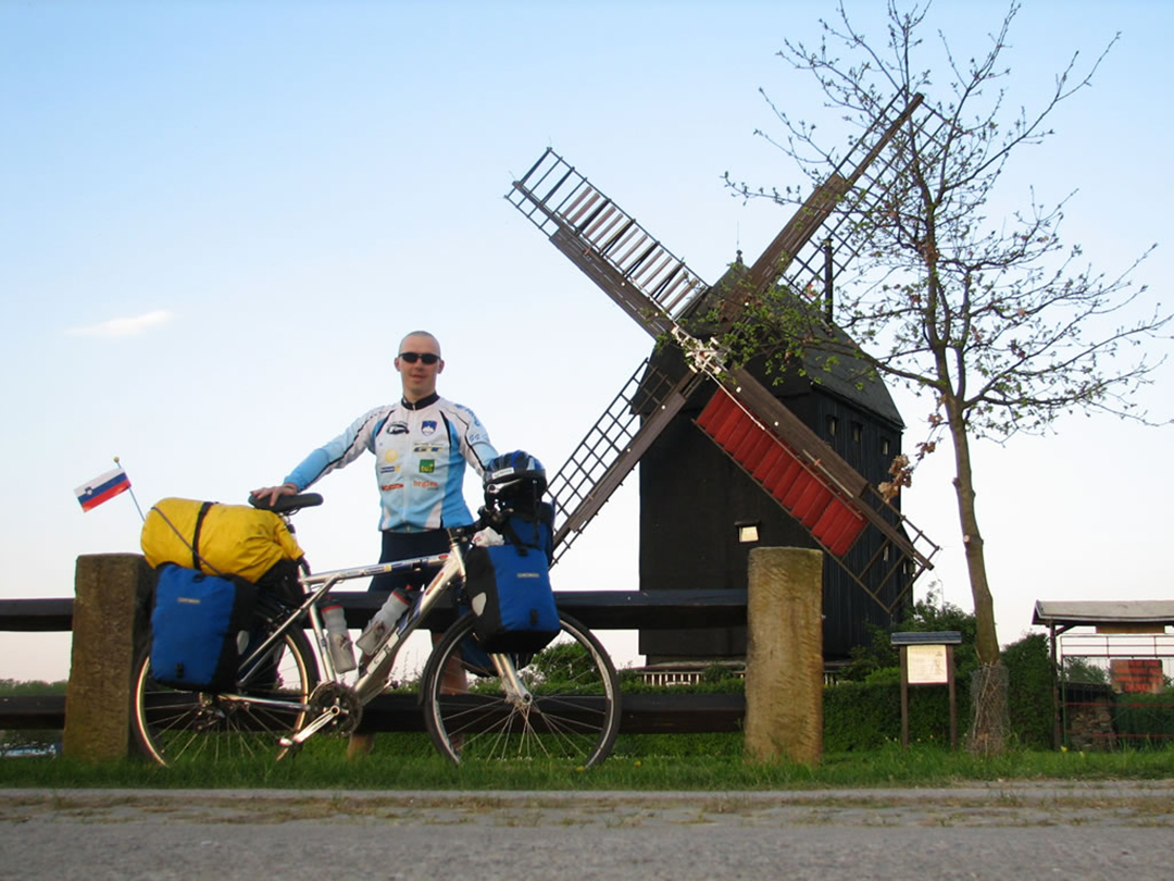 Potovanje_okoli_sveta_s_kolesom_-_Traveling_around_the_globe_by_bike_-_Dejan_Glavnik_6.jpg