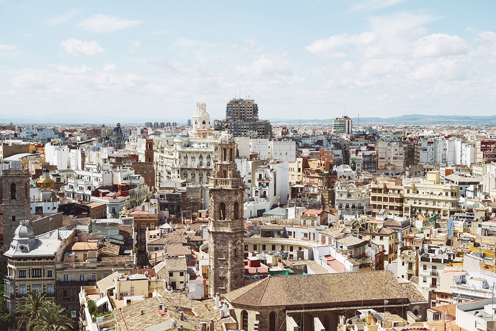 Potovanje_v_Valencijo_-_A_trip_to_Valencia_-_Photo_by_travelnow-or-crylater_on_Unsplash.jpg