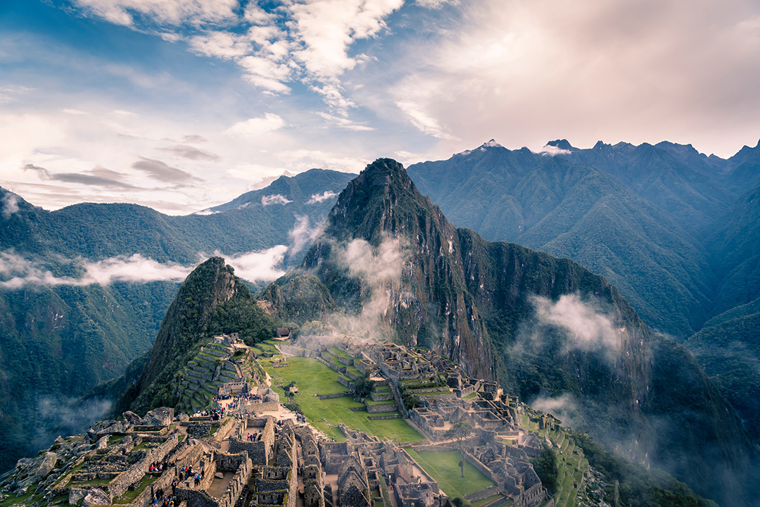 Izlet_na_goro_Machu_Picchu_-_Excursion_to_Mount_Machu_Picchu_-_Photo_by_Willian_Justen_de_Vasconcellos_on_Unsplash.jpg