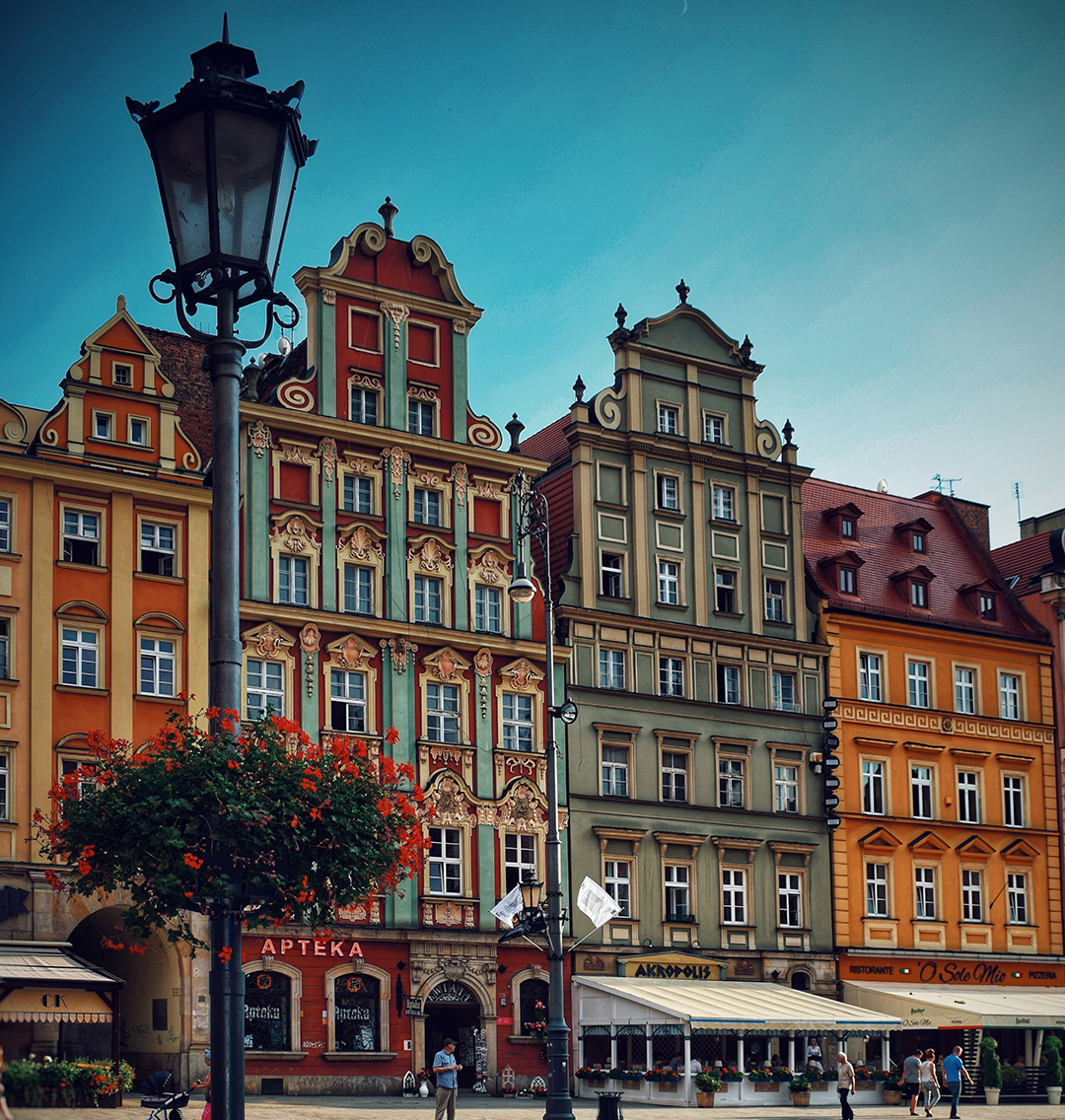 Popotniski_nasveti_za_potovanje_po_Poljski_-_Travel_tips_for_traveling_around_Poland_-_Photo_by_Mihaela_Holhos_on_Unsplash.jpg