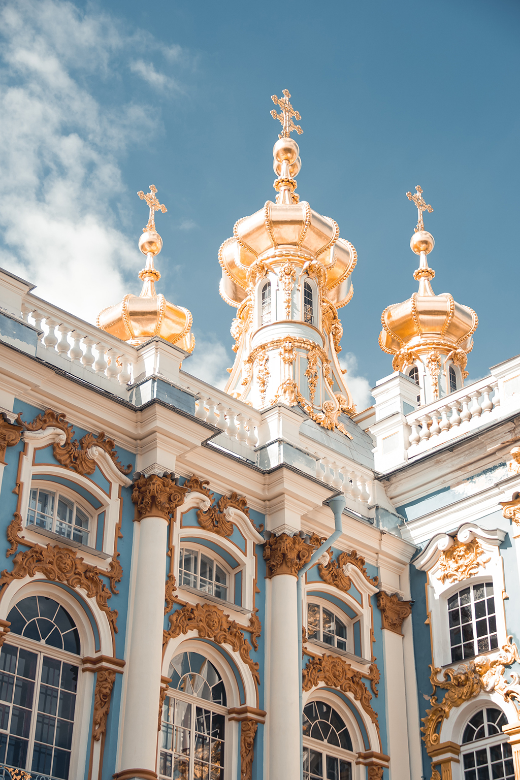 Potovanje_v_Sankt_Peterburgu_-_Travel_to_St-_Petersburg_-_Photo_by_Helen_Ast_on_Unsplash.jpg