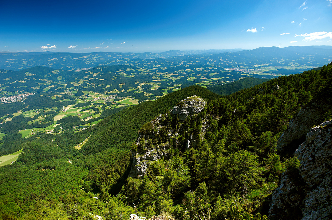 Church_of_st-_Ursula_at_mountain_Urslja_gora_-_Photographer_-_Tomo_Jesenicnik_archive_RRA_Koroska_d-o-o-_-_Source_-_www-slovenia-info.jpg