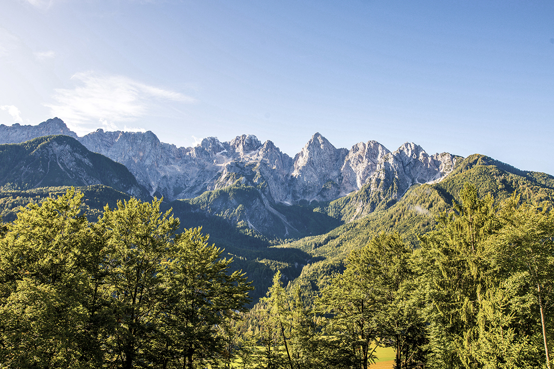 Kranjska_Gora___Julian_Alps_from_Dovska_baba_-_Photographer_-_Mediaspeed_foto_Jaka_Arbutina_-_Source_-_www-slovenia-info.jpg