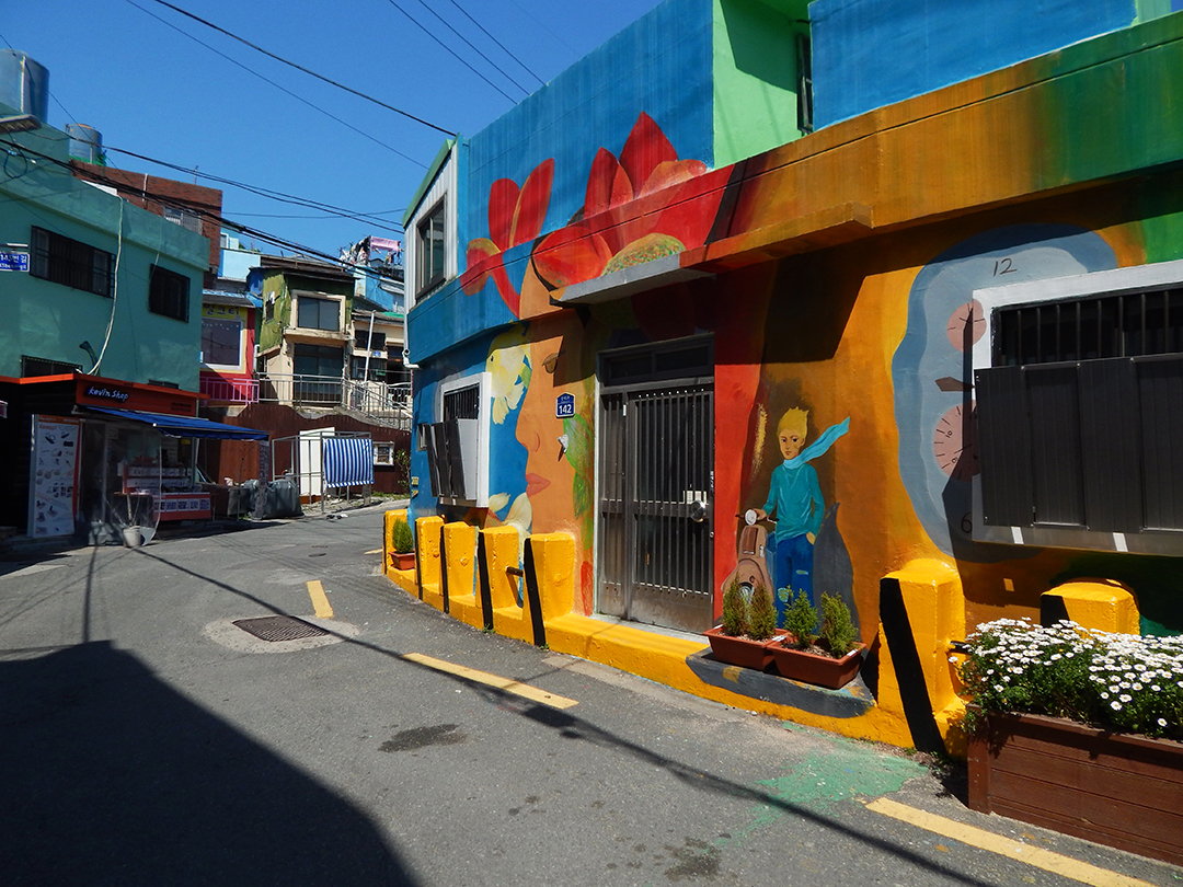 Gamcheon_Culture_Village_-_Kulturna_vas_Gamcheon_10.JPG