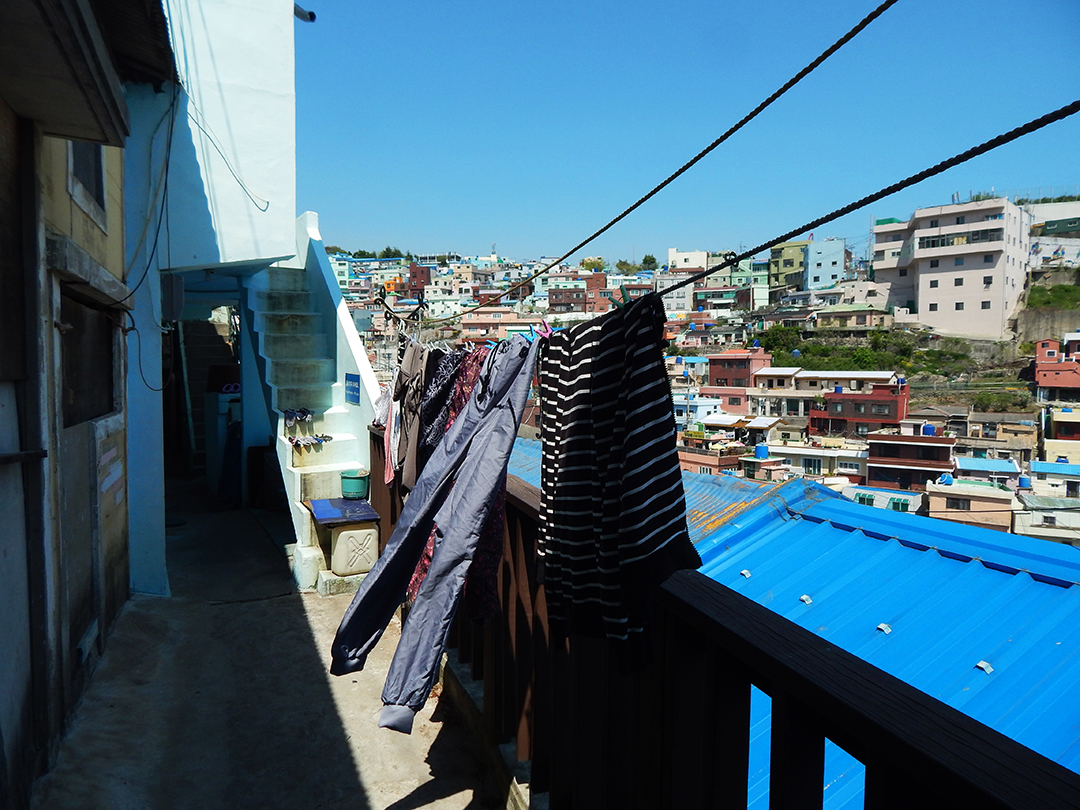 Gamcheon_Culture_Village_-_Kulturna_vas_Gamcheon_9.JPG