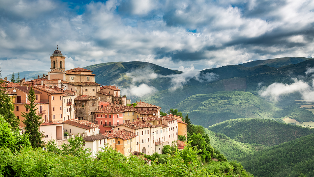 Potovanje_v_Umbrija_in_kaj_si_ogledati_-_Travel_to_Umbria_and_what_to_see_-_Envato.jpg