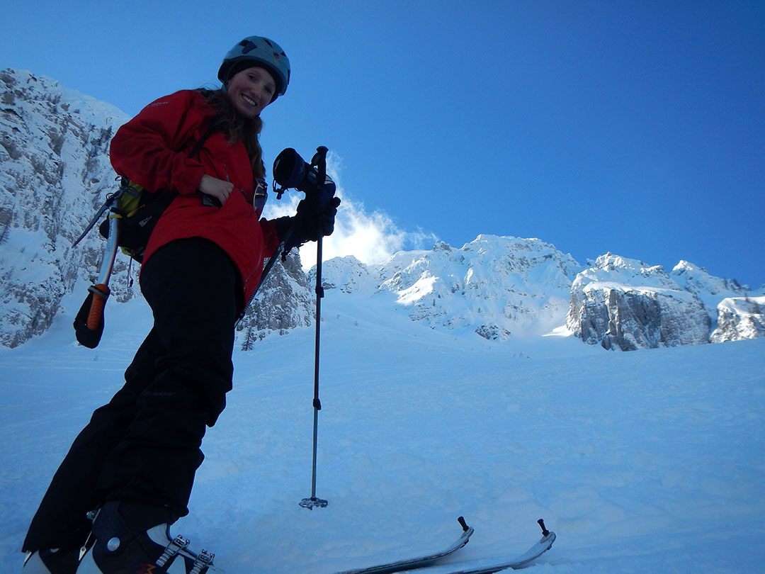 Turno_smucarski_vzpon_na_Vrtaco_-_Tour_Skiing_Adventure_1.JPG