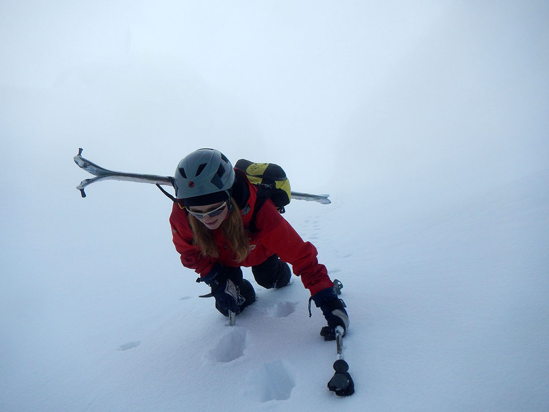 Turno_smucarski_vzpon_na_Vrtaco_-_Tour_Skiing_Adventure_3.JPG