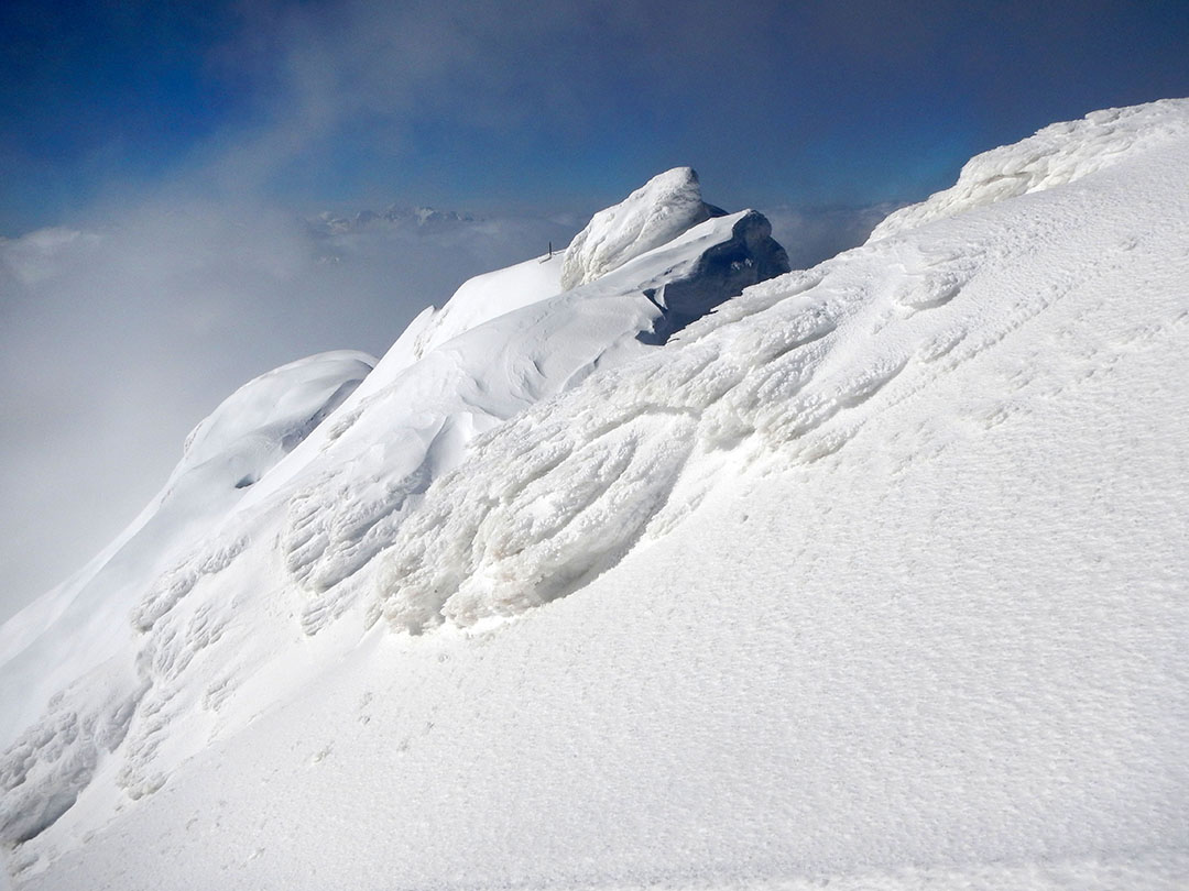 Turno_smucarski_vzpon_na_Vrtaco_-_Tour_Skiing_Adventure_6.JPG