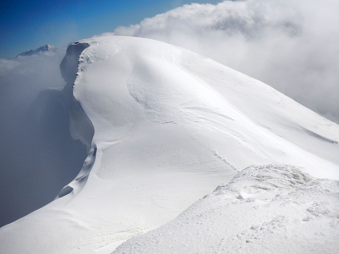 Turno_smucarski_vzpon_na_Vrtaco_-_Tour_Skiing_Adventure_7.JPG