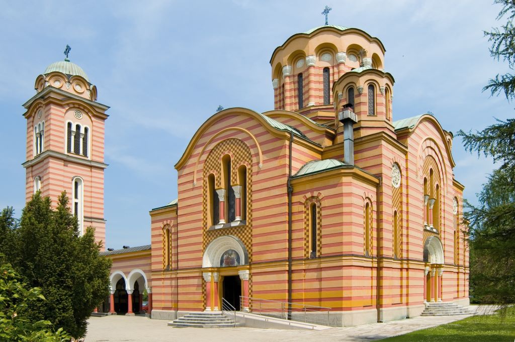 Potovanje_v_Banja_Luko_-_Travel_to_Banja_Luka_-_Image_by_Bojan_Aleksic_from_Pixabay.jpg