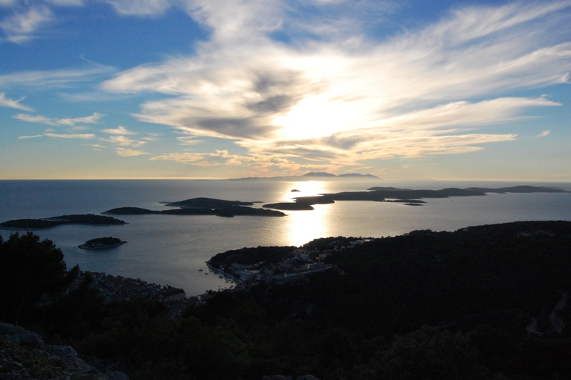 Otok_Hvar_-_Island_Hvar_1.JPG