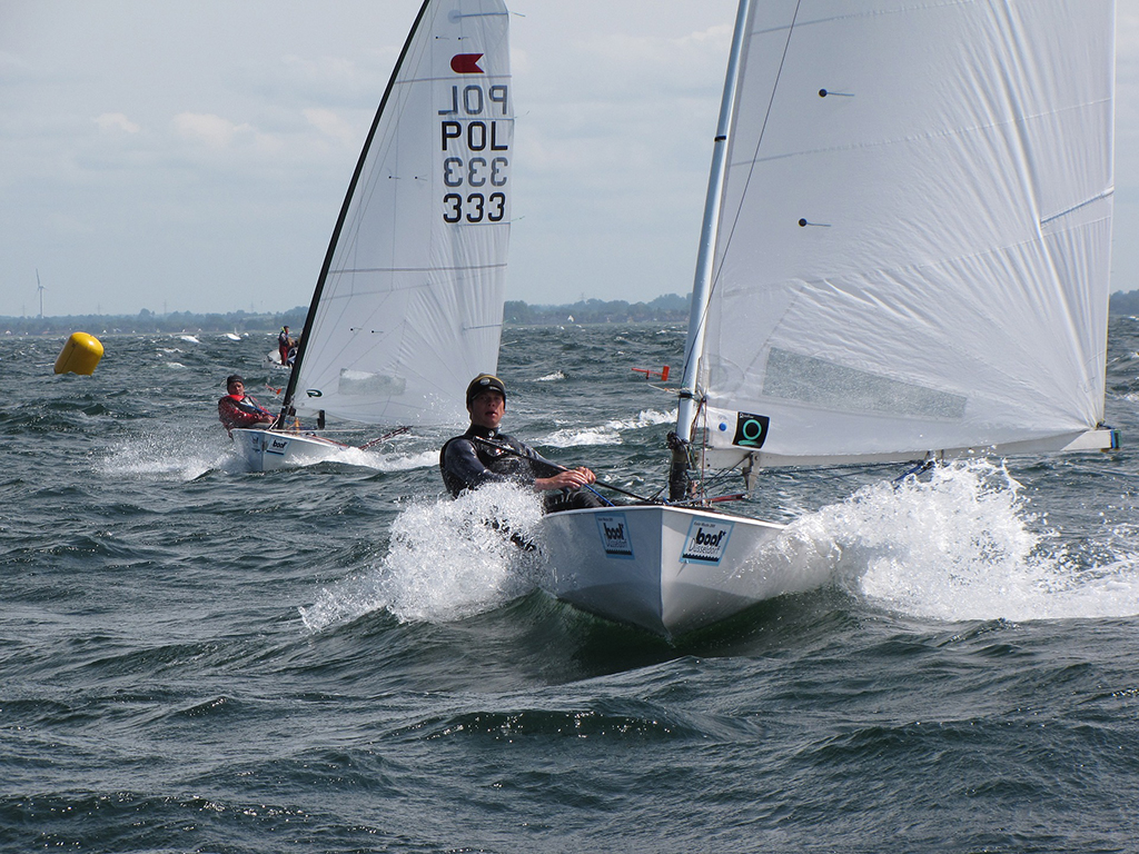 Sailing_regatta_on_the_Kieler_Woche_1.jpg