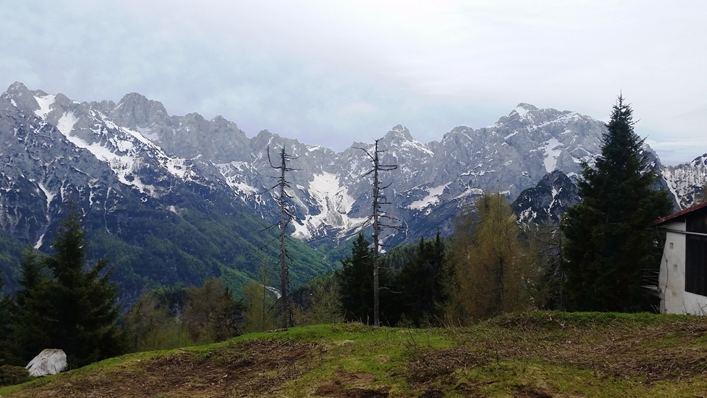 Gore_vabijo_le_na_ugodnejse_vremenske_razmere_je_potrebno_pocakati..jpg