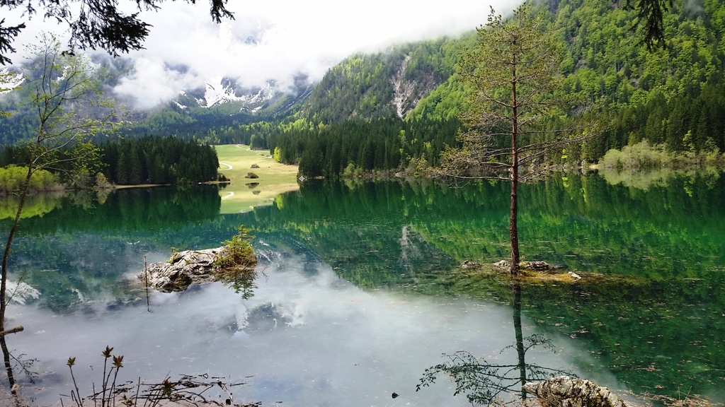 Zgornje_Belopesko_jezero..jpg
