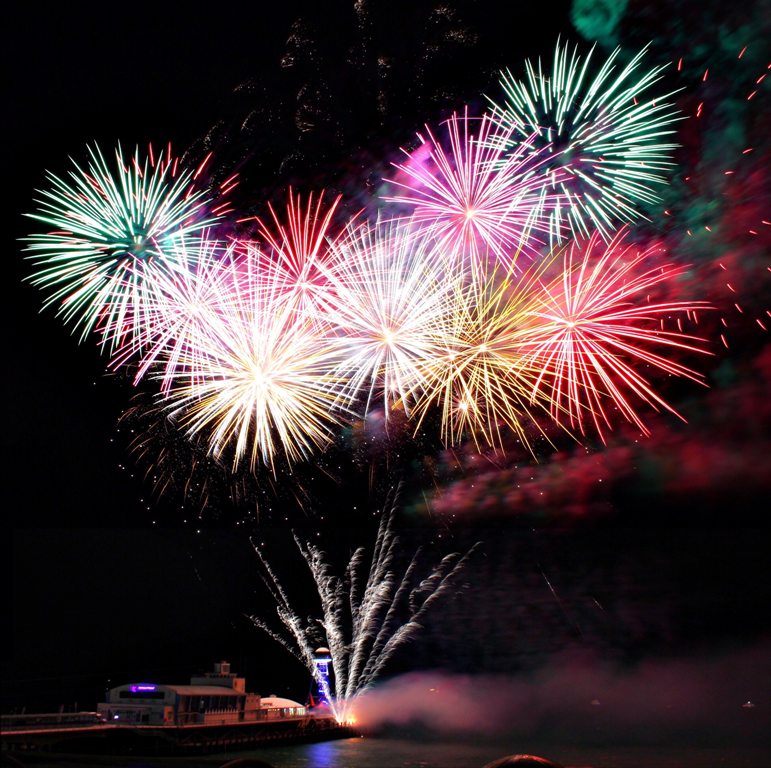 photo-of-fireworks-1387577.jpg