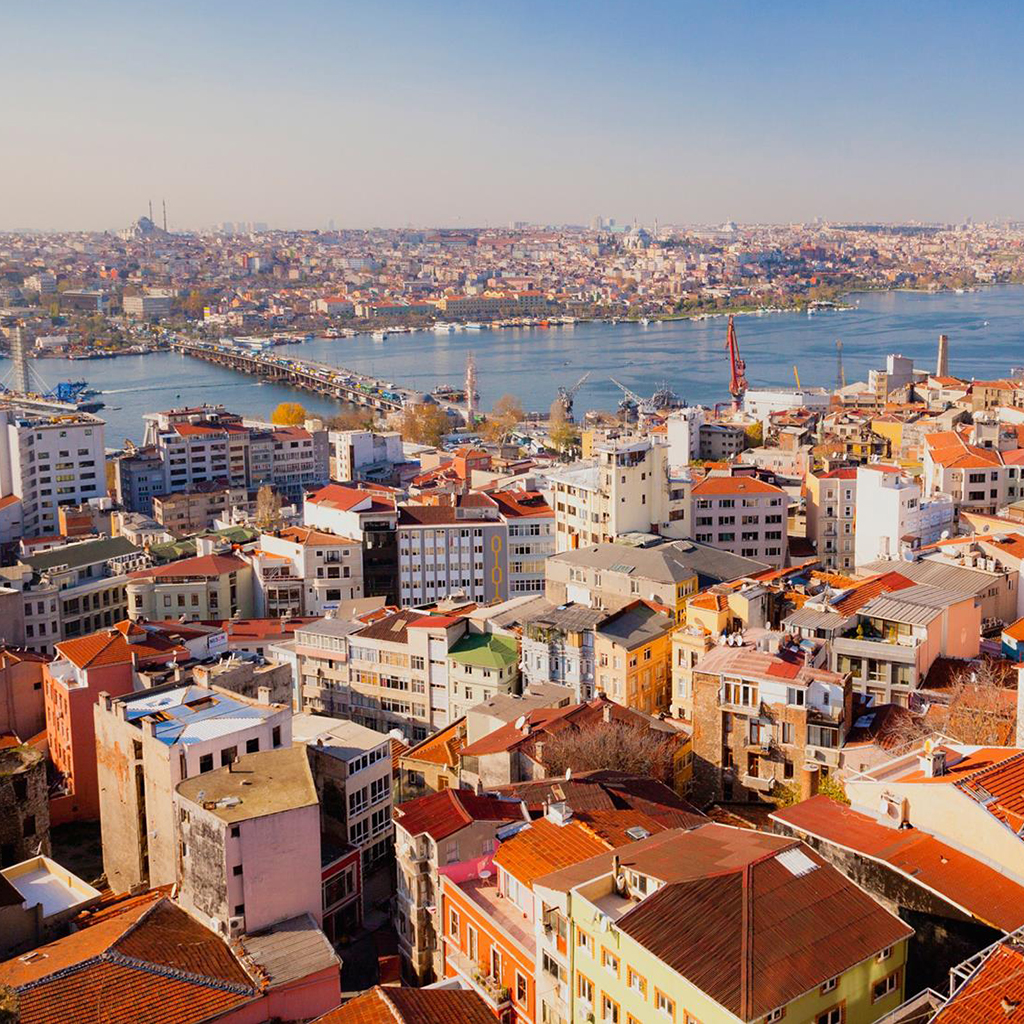 Clara_Mevzelj_Ozaj_-_Istanbul_2.jpg