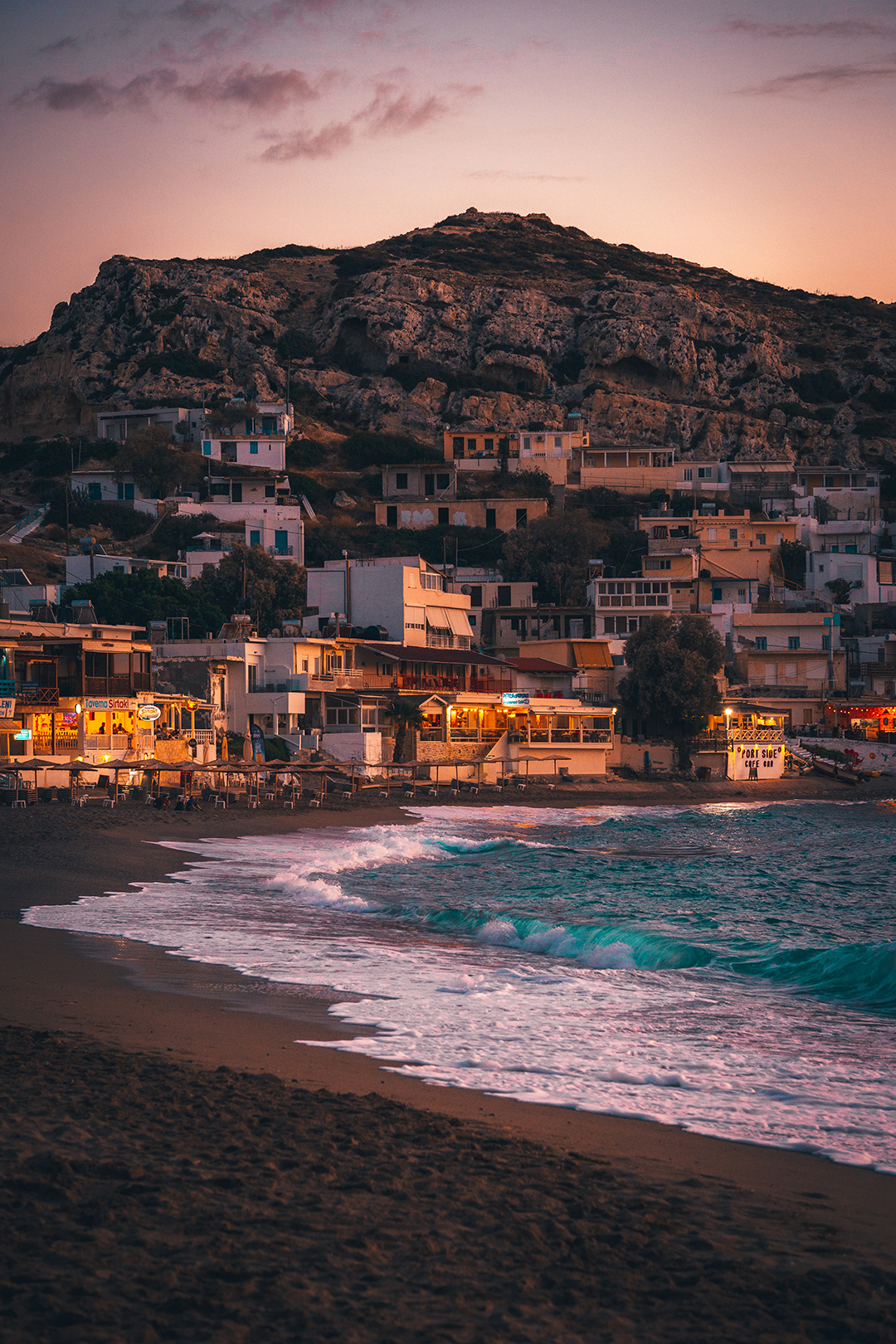 Popotniski_nasveti_za_potovanje_v_Grcijo_-_Travel_tips_for_traveling_to_Greece_-_Photo_by_Tobias_Reich_on_Unsplash.jpg
