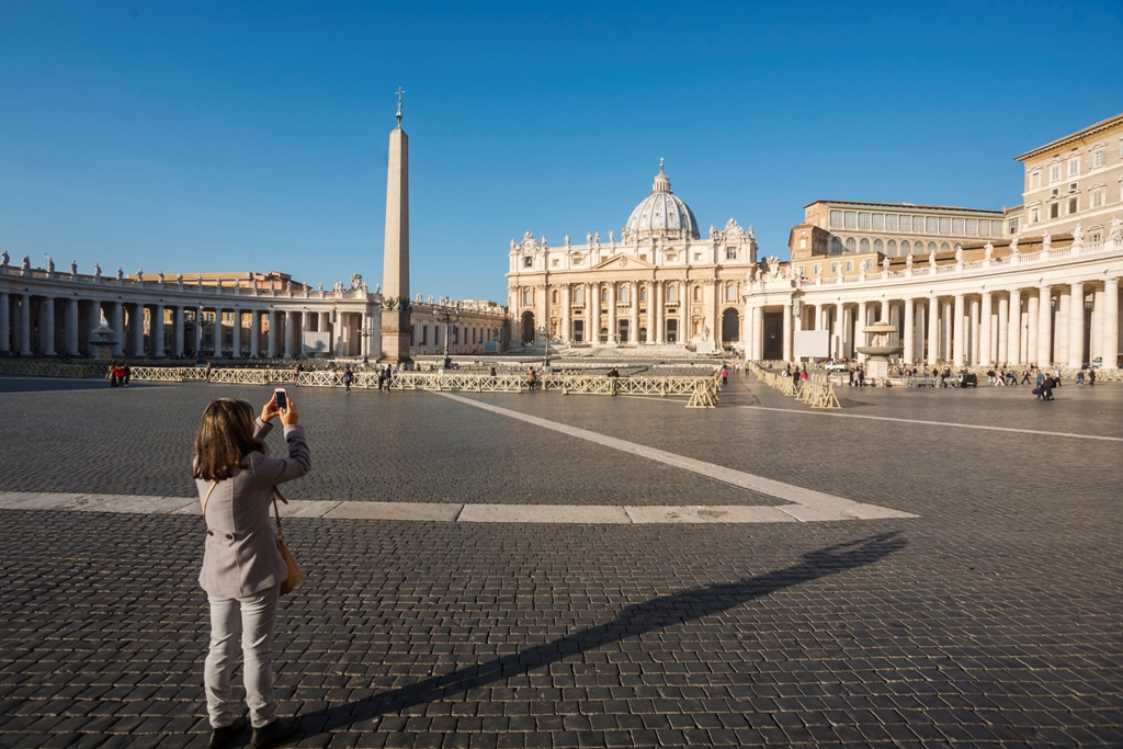 St-_Peters_and_Vatican_Mosaic_Studio_Tour-t40150_MG_9059.JPG