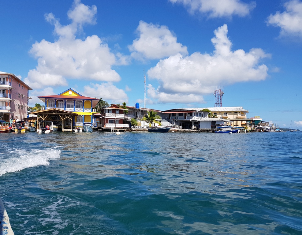 Potovanje_Bocas_del_Torro_-_Travelling_to_Bocas_del_Torro_2.jpg