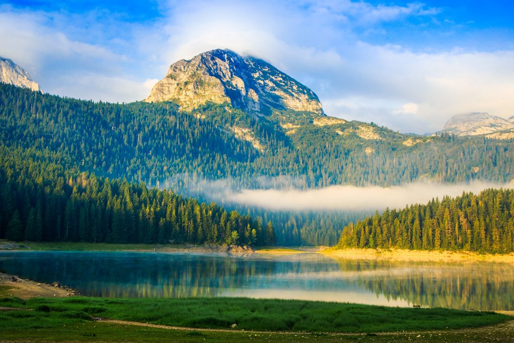 Durmitor_Nacionalni_Park_Zabljak_Montenegro_-_Photo_by_Shant_Dem_on_Unsplash.jpg
