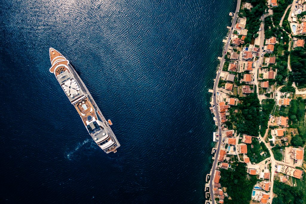 Kotor_-_Photo_by_Polina_Rytova_on_Unsplash.jpg