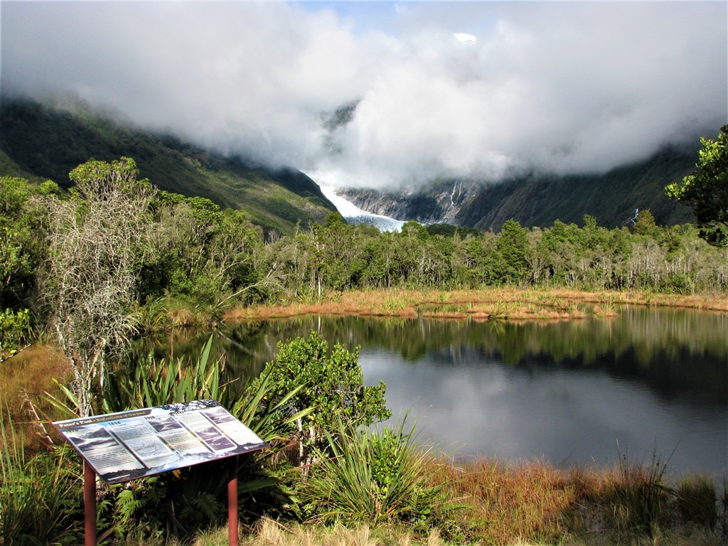 Franz_Josef_glacier_trek_2.jpg