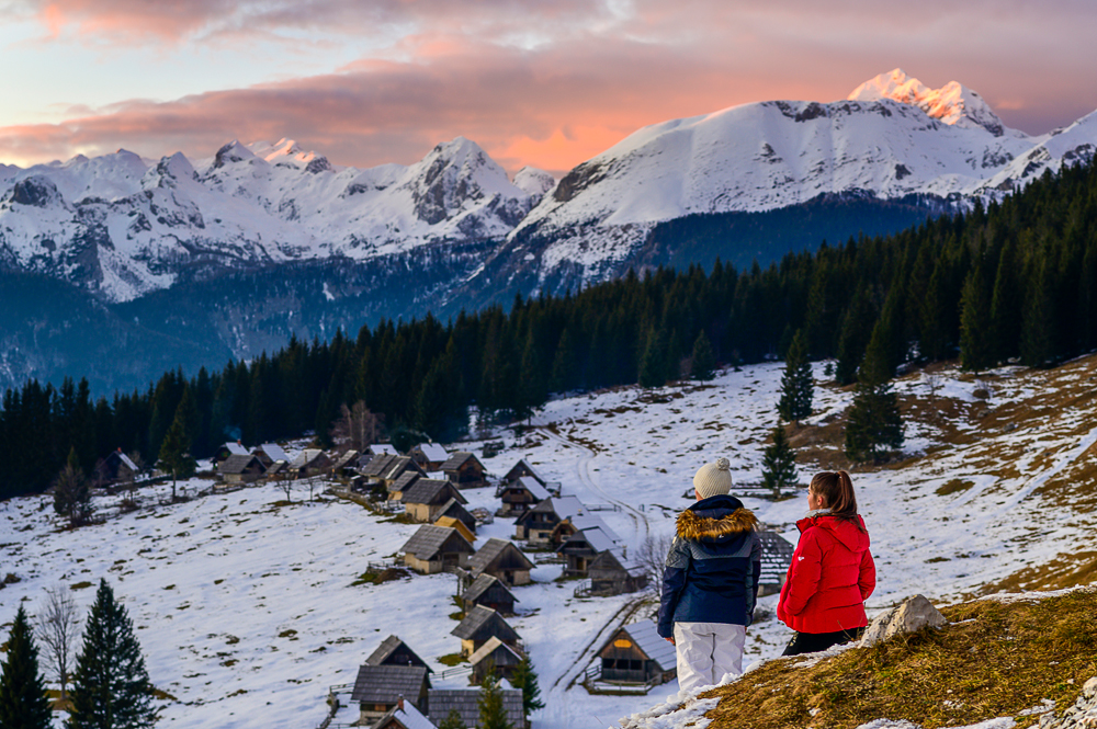 Pokljuka_Planina_Zajamniki_-_Lahkih_nog_naokrog_copyright.jpg