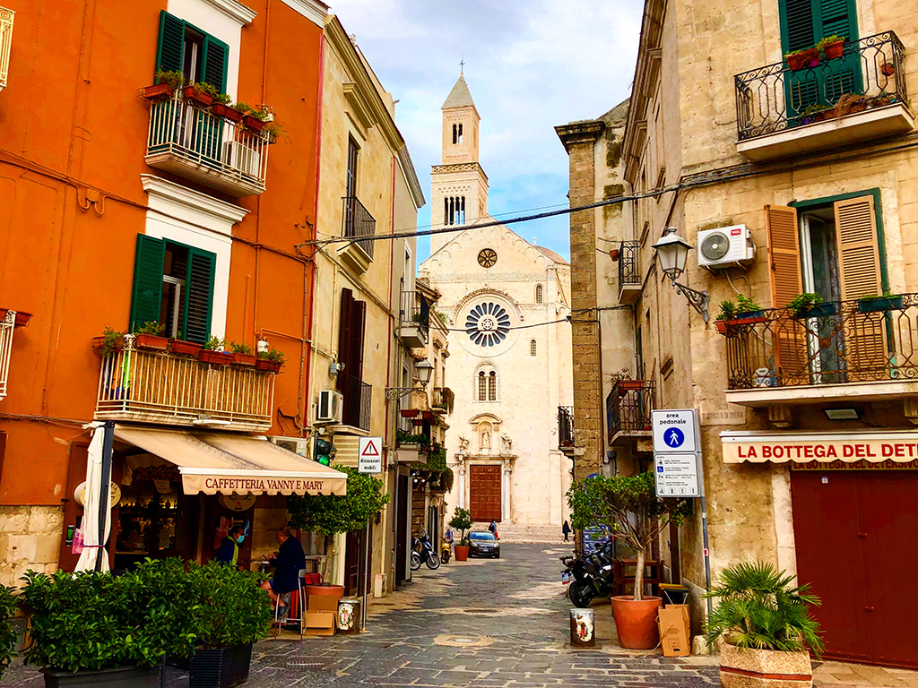 Potovanje_v_Italijo_-_Travel_to_Italy_-_Bari_2.jpeg