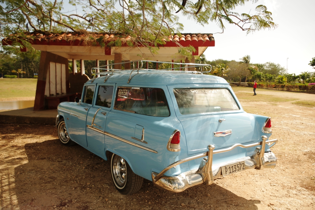1-7_Playa_larga_bus_and_taxi_station.JPG