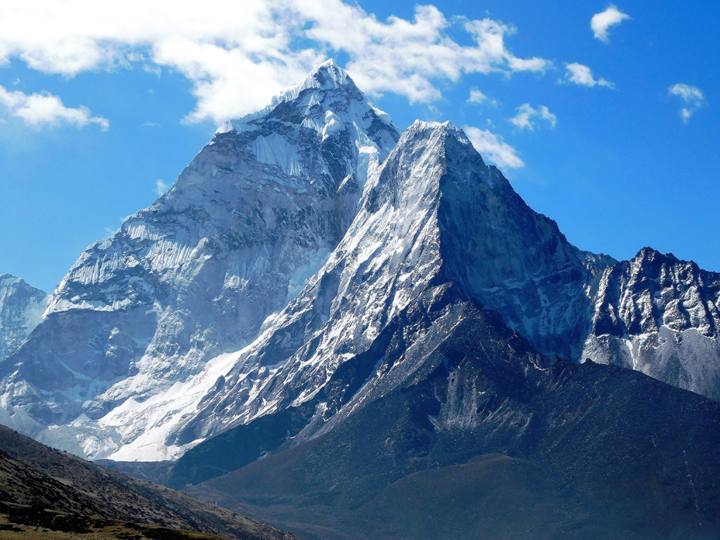 Nepal_trekking_-_Nepal_Treking_-_AMA_DABLAM.jpg
