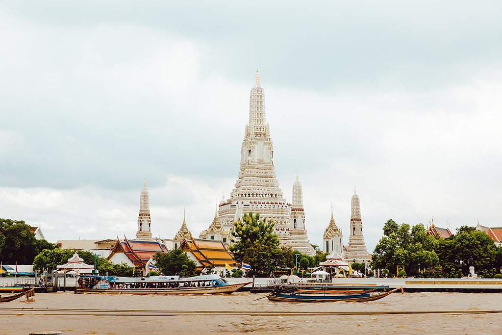 Photo_by_Evan_Krause_on_Unsplash.jpg
