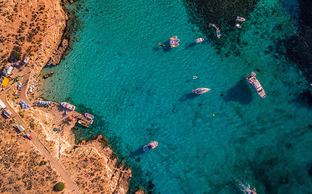 Comino_-_Malta_-_Photo_by_Mike_Nahlii_on_Unsplash.jpg