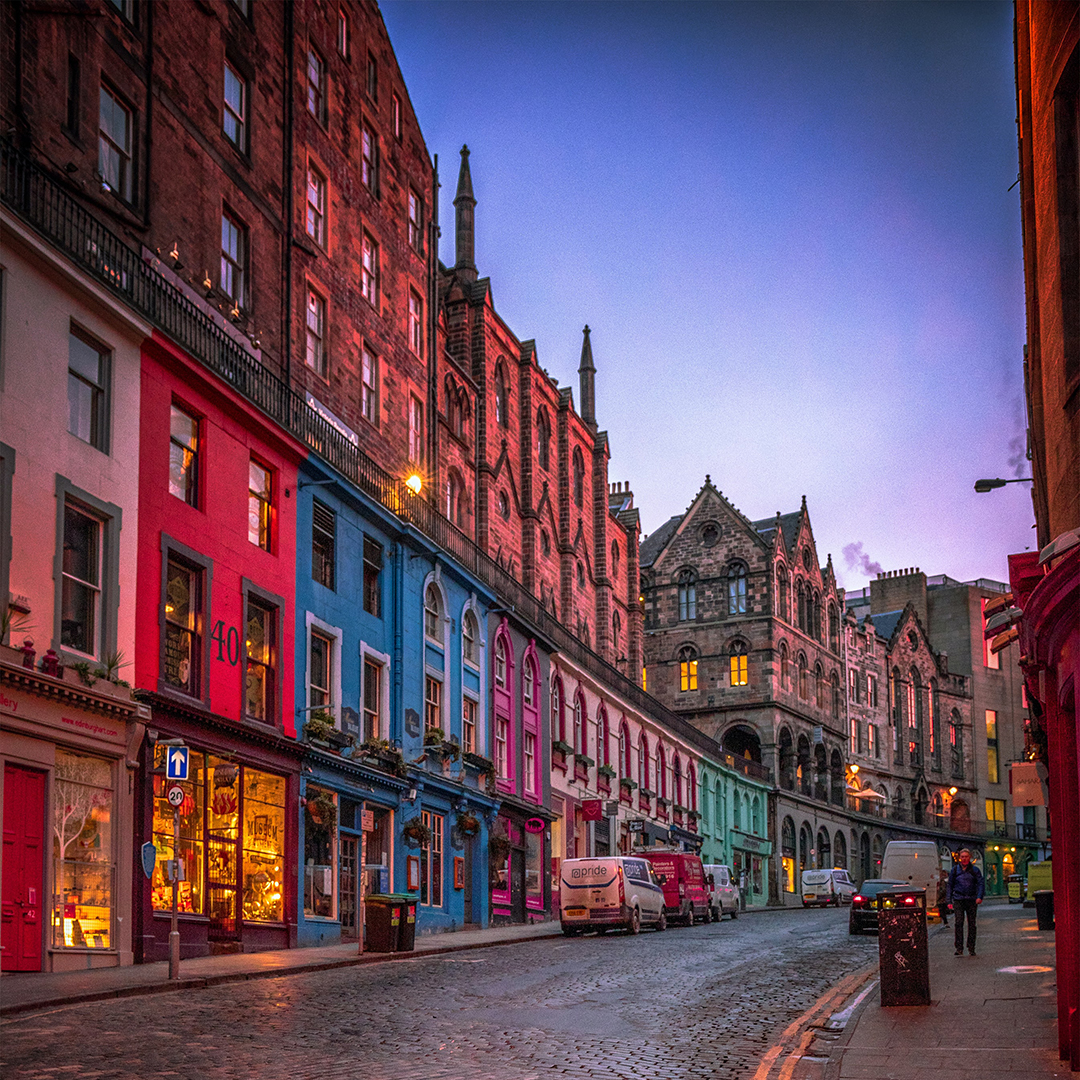 Raziskovanje_Edinburga_-_Exploring_Edinburgh_-_Photo_by_jim_Divine_on_Unsplash.jpg