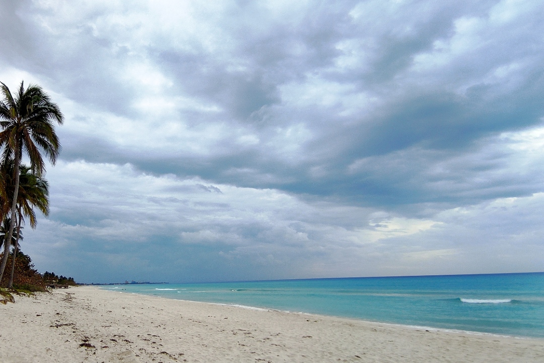 Popotniski_nasveti_za_Kubo_-_Travel_tips_for_Cuba_-__Varadero_beach.jpg