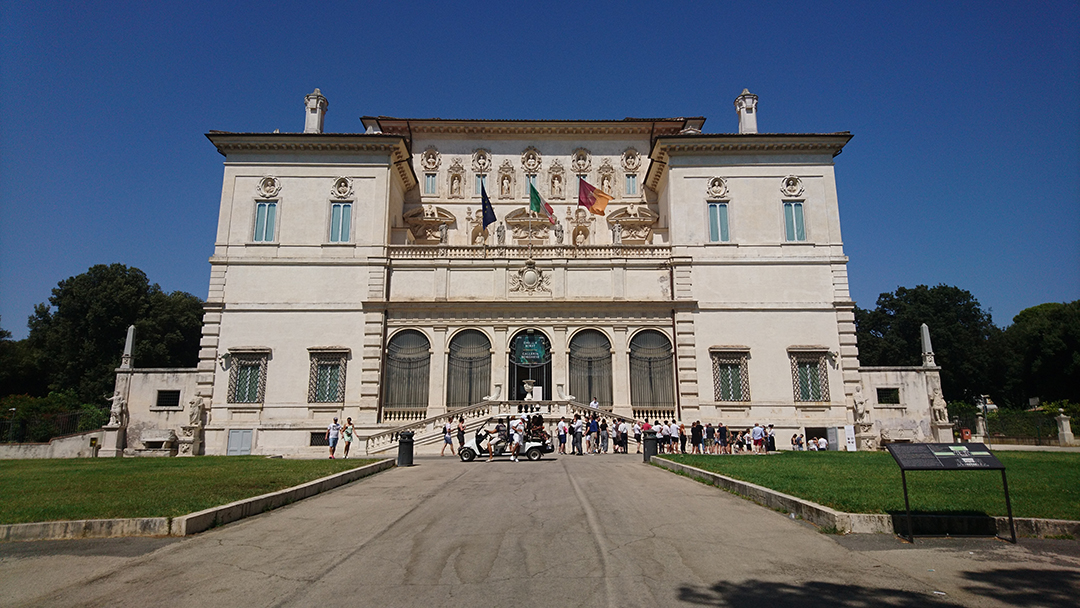 Dokumentiranje_zbirk_Rima_-_Documenting_the_collections_of_Rome_1.JPG
