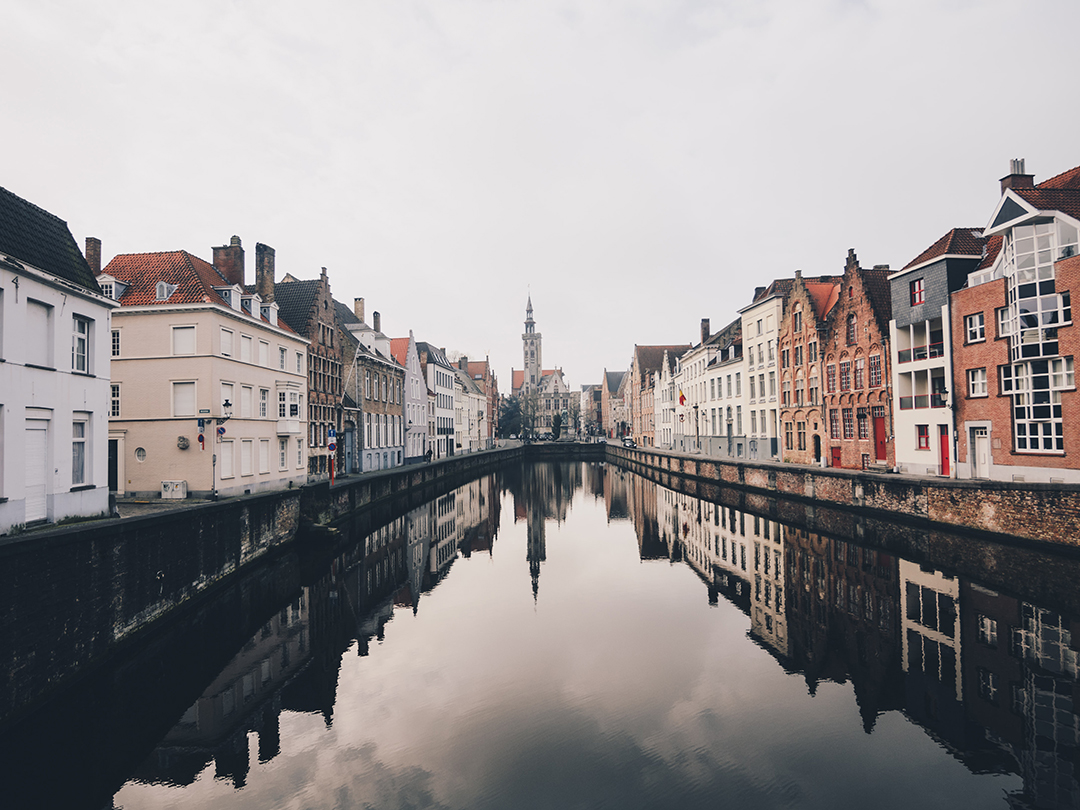 Nasveti_za_potovanje_v_Bruges_-_Travel_tips_for_Bruges_-_Photo_by_Libby_Penner_on_Unsplash_1.jpg