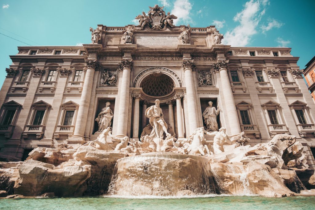 Ogledi_in_znamenitosti_Rima_-_Sightseeing_and_Attractions_in_Rome_-_Photo_by_Cristina_Gottardi_on_Unsplash.jpg