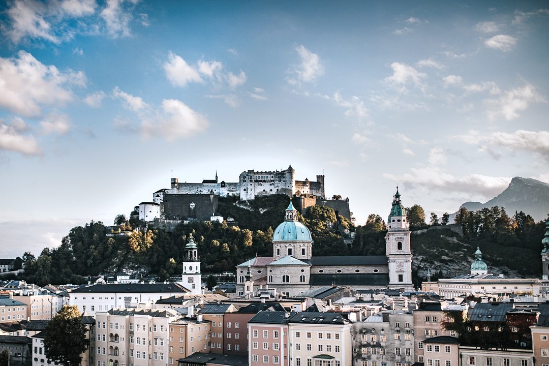 Potovanje_v_Salzburg_-_Travelling_to_Salzburg_-_Photo_by_Patrick_Langwallner_on_Unsplash.jpg