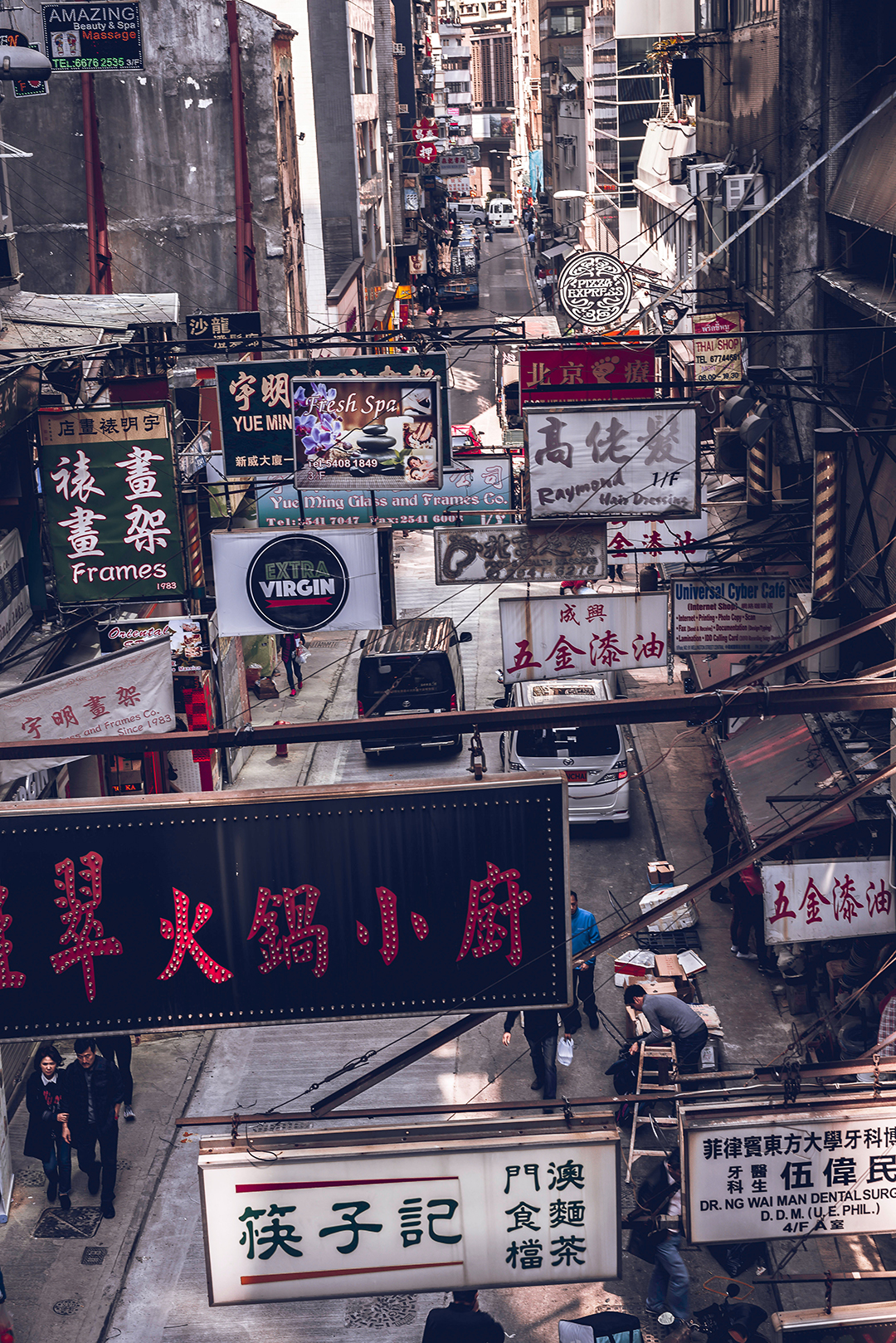 Turisticne_znamenitosti_Hong_Konga_-_Tourist_attractions_of_Hong_Kong_-_Photo_by_Arnie_Chou_from_Pexels.jpg Turisticne_znamenitosti_Hong_Konga_-_Tourist_attractions_of_Hong_Kong_-_Photo_by_Arnie_Chou_from_Pexels.jpg