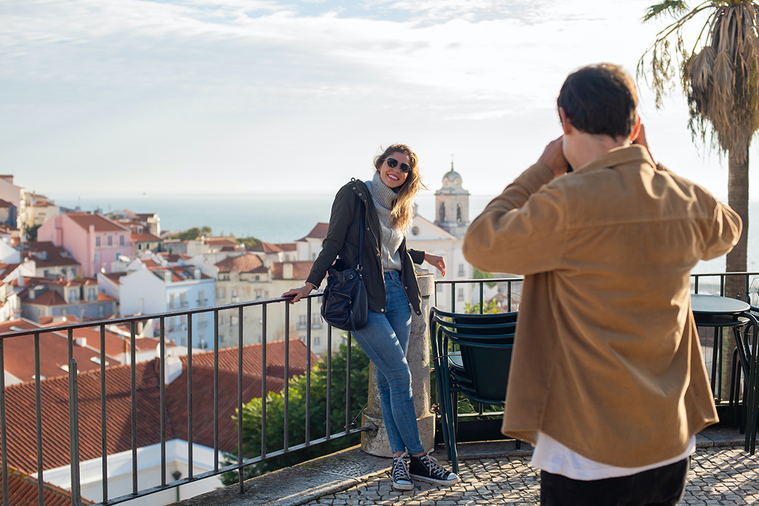 01_Trajnostno_potovanje_-_Sustainable_travel_-_Photo_by_Kampus_Production_from_Pexels_1.jpg