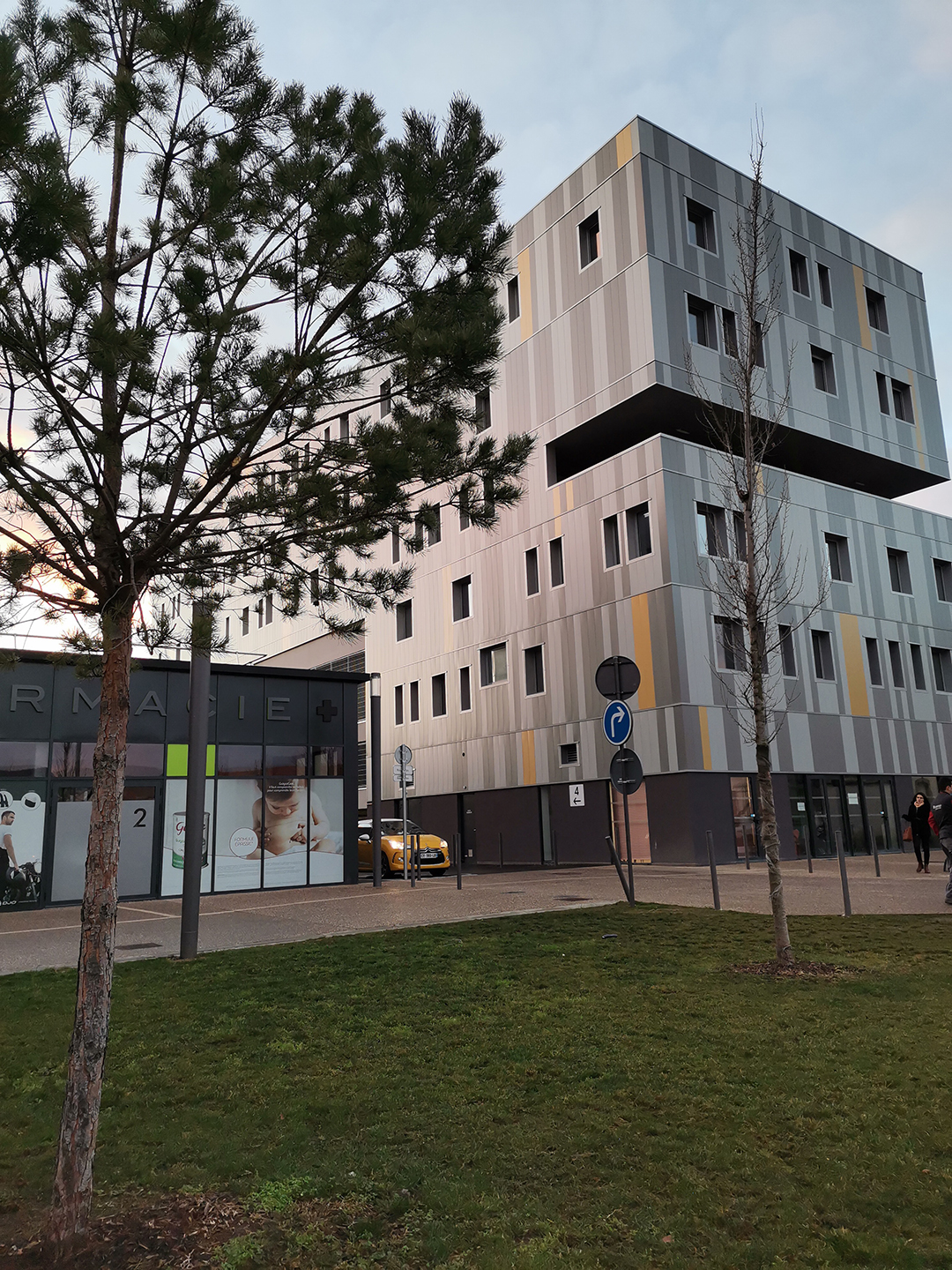 Auberge_de_Jeunesse_HI_Clermont-Ferrand_4.jpg