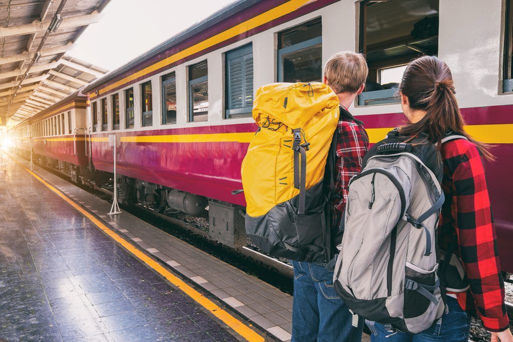 Tips_and_tricks_for_packing_-_Nasveti_in_triki_za_pakiran_-_Photo_by_veerasak_Piyawatanakul_from_Pexels.jpg