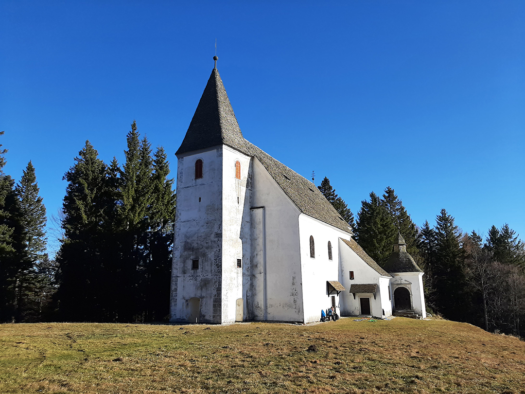 Pohodniske_poti_Pohorja_-_Pohorje_hiking_trails_2.jpg