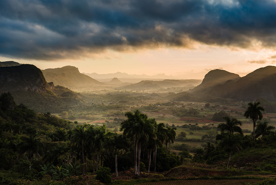 Potovanje_na_Kubo_-_Trip_to_Cuba_-_Photo_by_Daniel_Sessler_on_Unsplash.jpg