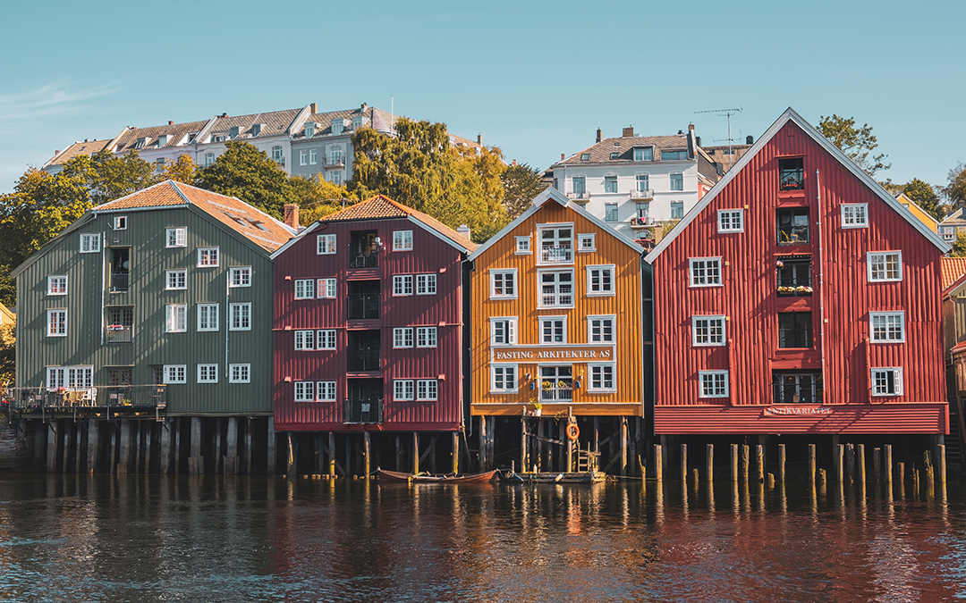 02_Norveski_fjordi_-_Norwegian_fjords_-_Trondheim_-_Photo_by_Prometheus_Design_on_Pexels.jpg