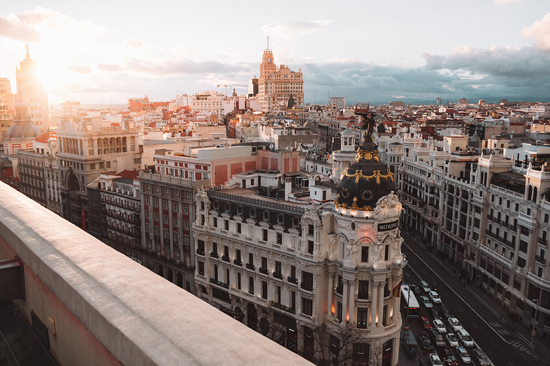 01_Attractions_of_Madrid_-_Znamenitosti_Madrida_-_Photo_by_Alex_Azabache_on_Pexels.jpg
