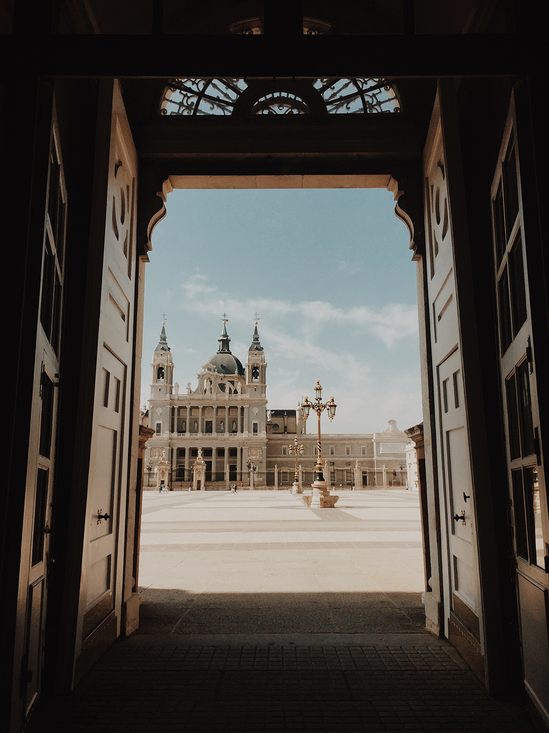 02_Attractions_of_Madrid_-_Znamenitosti_Madrida_-_Photo_by_Erica_Zhao_on_Pexels.jpg